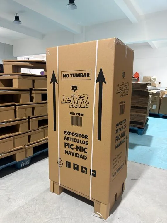 Export carton on a paper pallet, strapped