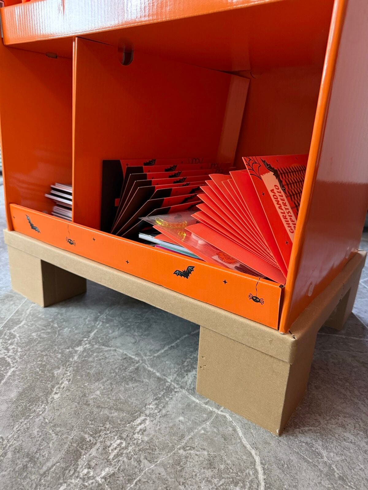Detail of the R003 display compartments and raised base