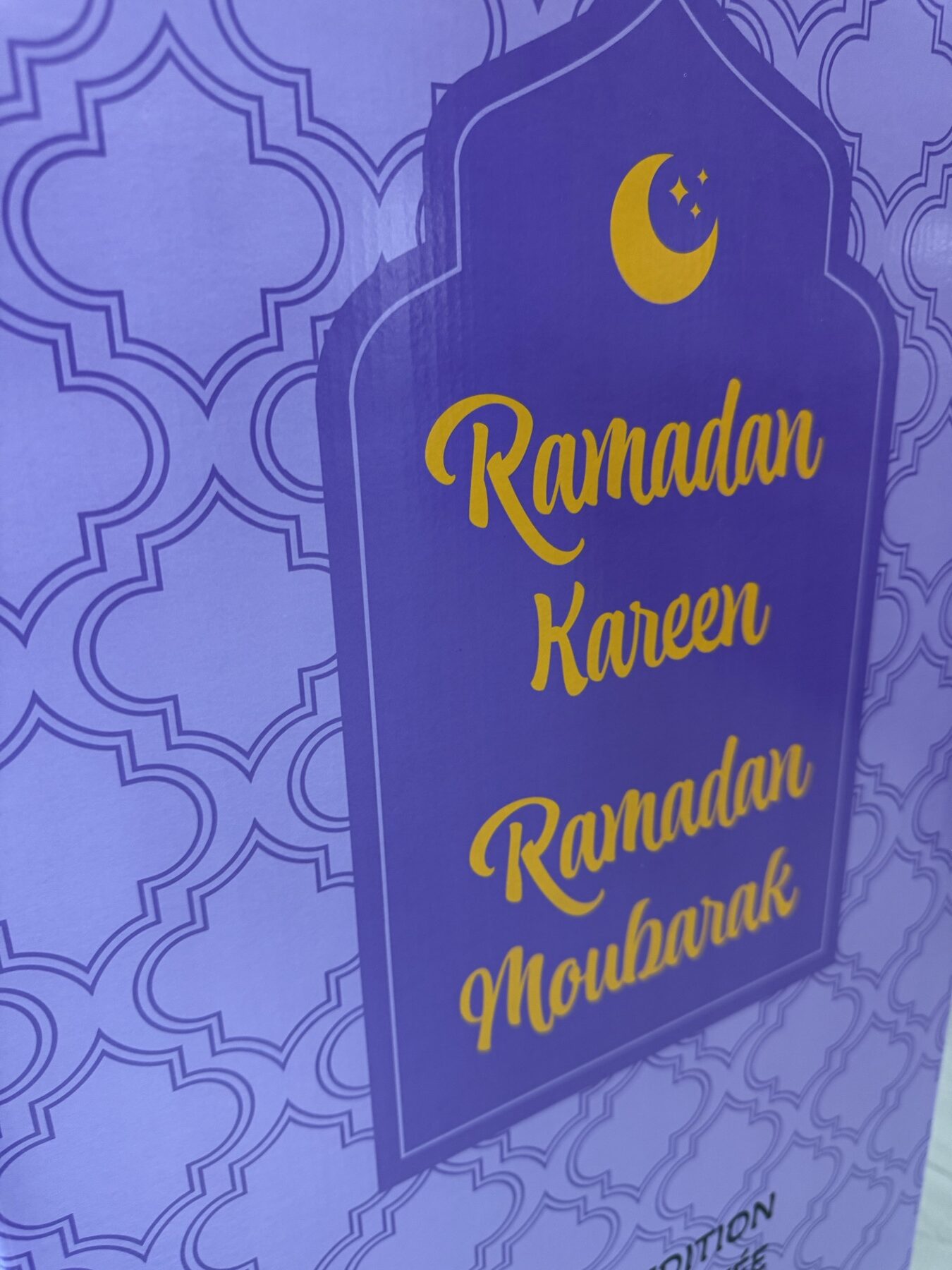 Close-up of the R004 custom printed side panel