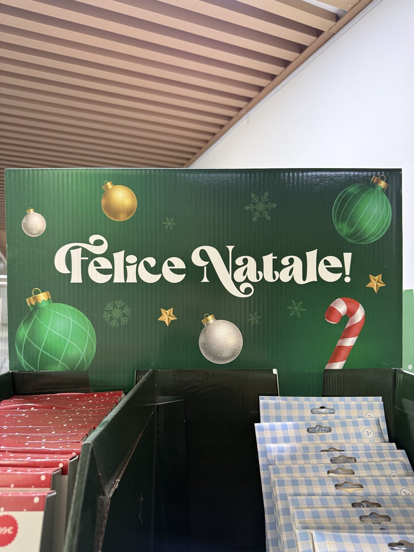 Felice Natale Christmas header board detail